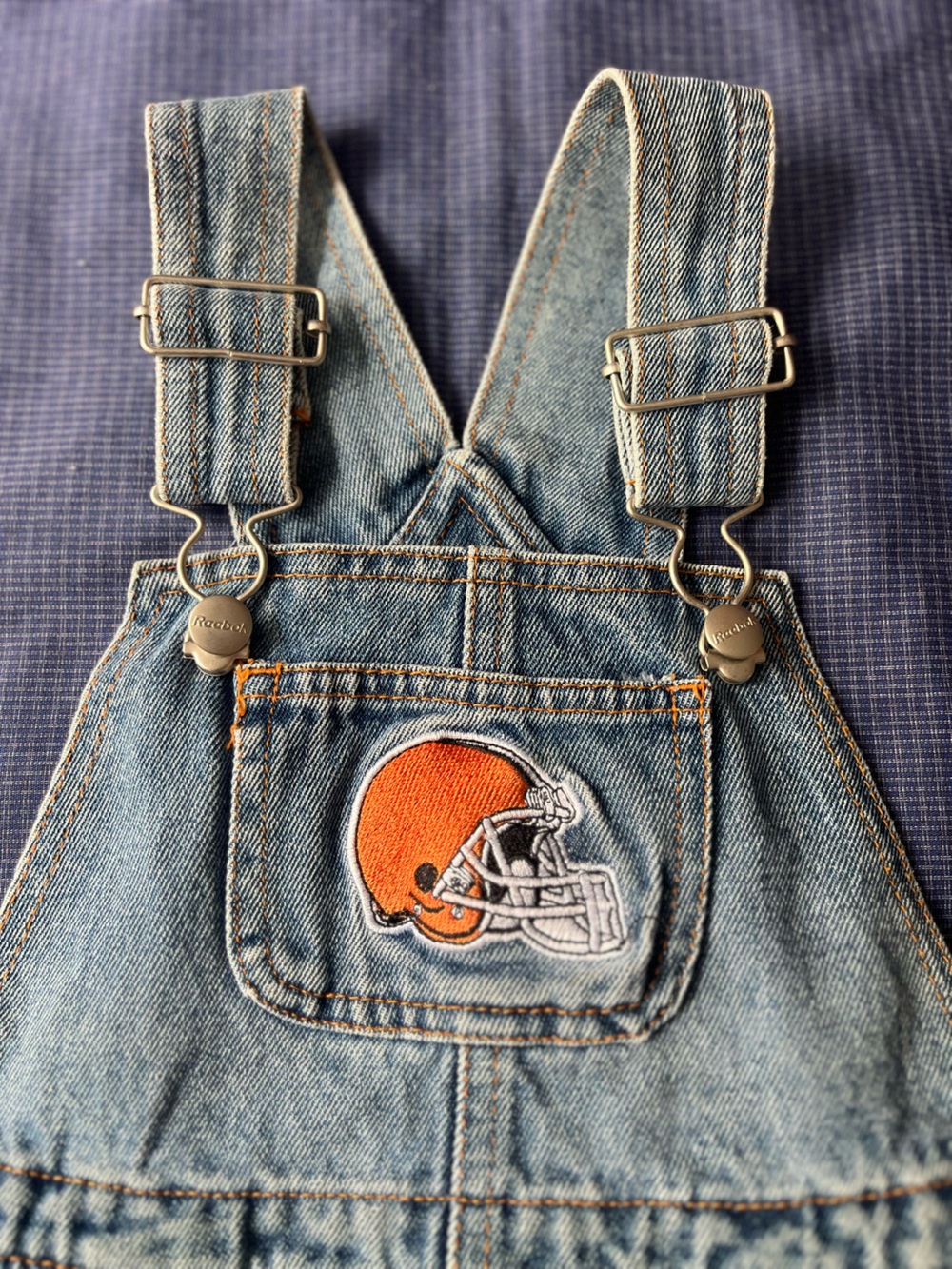 Vintage Y2K
90s/2000s Cleveland Browns toddler jumper dress”
